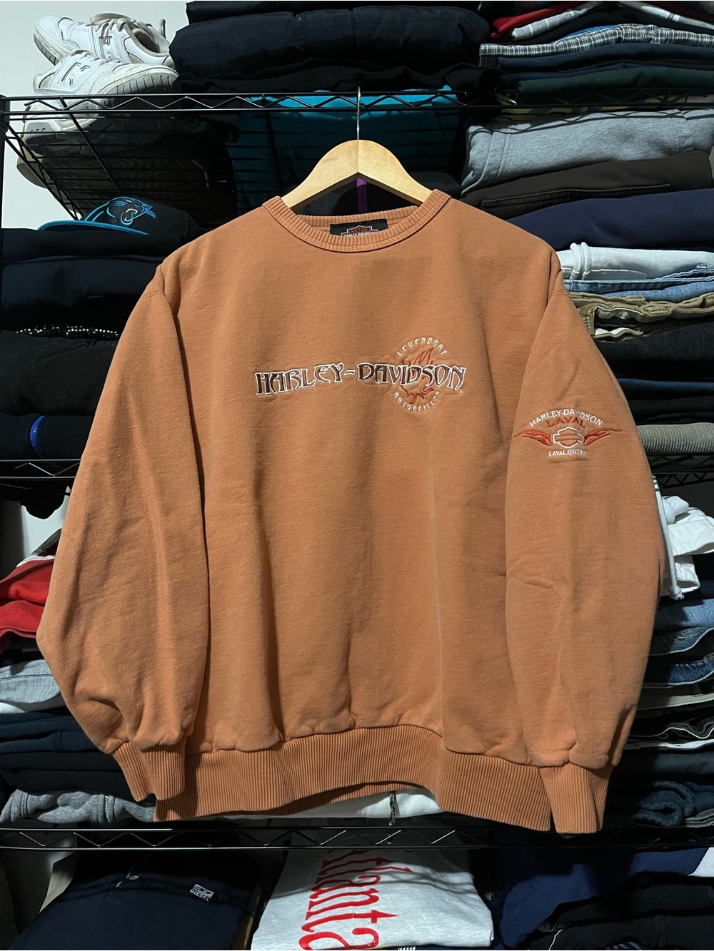 Vintage Harley-Davidson Men's Burnt Orange Crewneck Sweatshirt